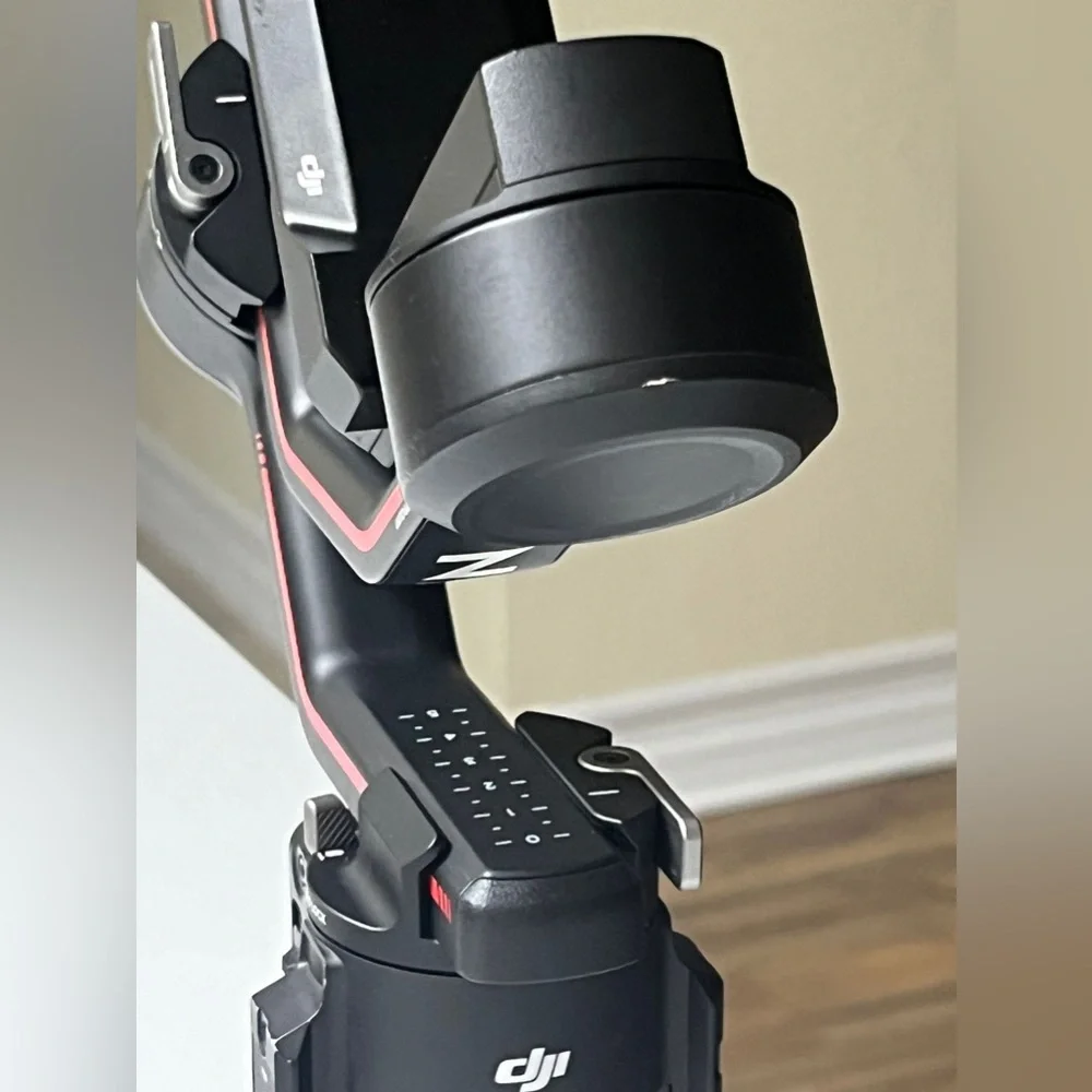 ESTABILIZADOR DJI RONIN RS3 MINI